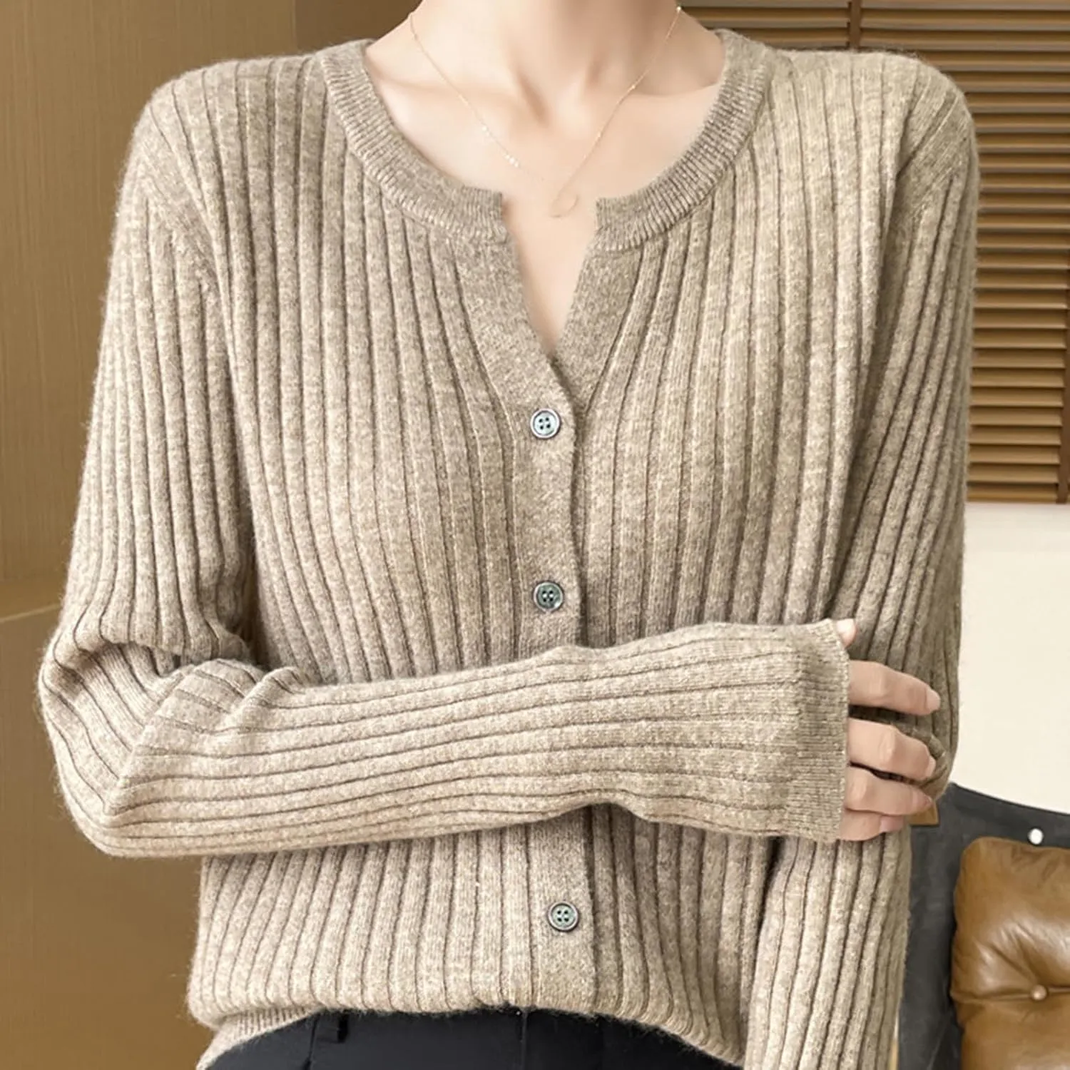 Women's Long Sleeve Cardigan Sweaters Casual V Neck Soft Knit Jacket Button Down Cardigan for Women Winter Fall